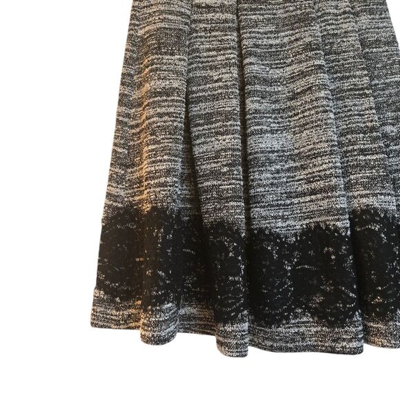 Karl Lagerfeld Tweed Lace Hem Marled Black Skirt Size 4 Feminine Coquette Girl - Picture 4 of 14